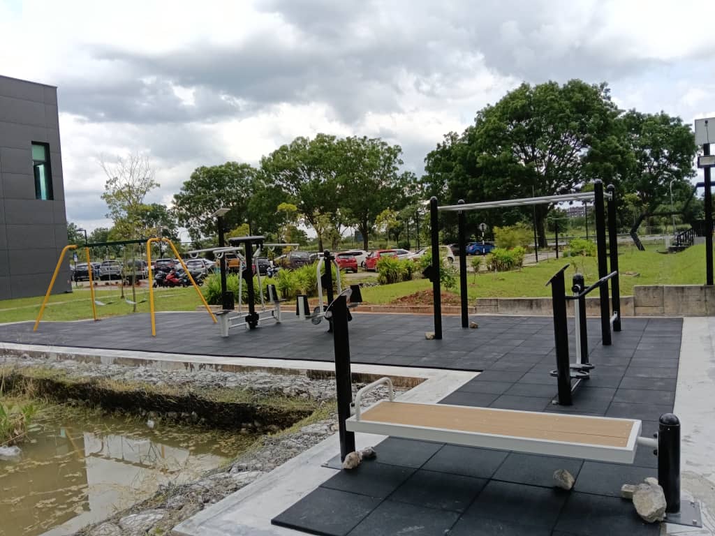 DIGITAL VILLAGE SARAWAK